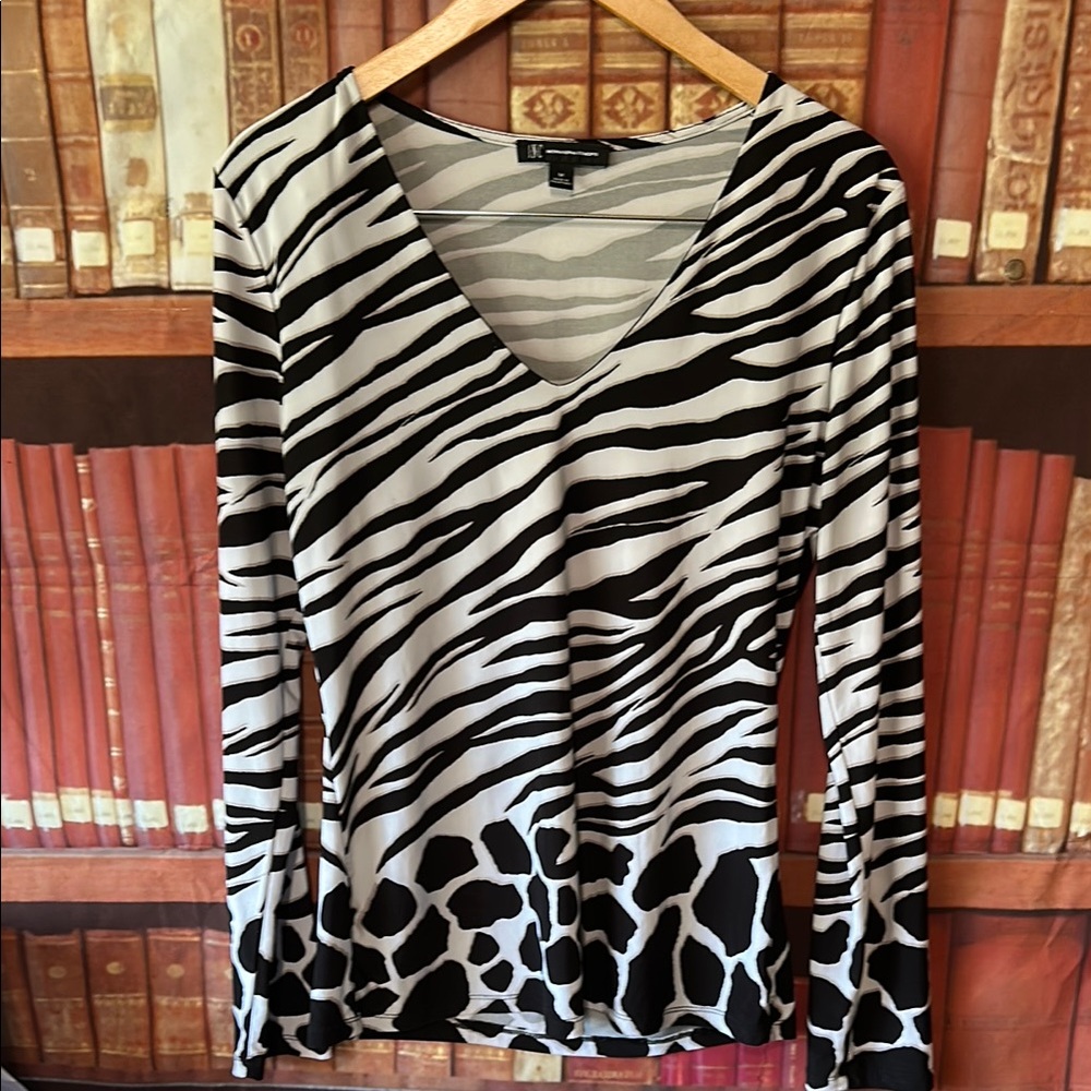 INC International Concepts Zebra Animal Print V Neck Top M